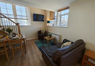 Bede Cottage- Beal - - 7