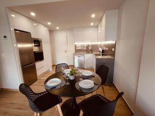 Claudia Luxury Apartment near the beach with a pool, gym, and secure gated parking - Arenales del Sol - 8
