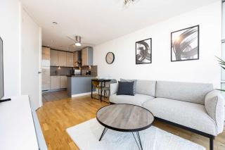 Stunning Skyline Liverpool Apartment with Parking - Liverpool - 1