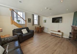 Cuthbert Cottage - Beal - - 9