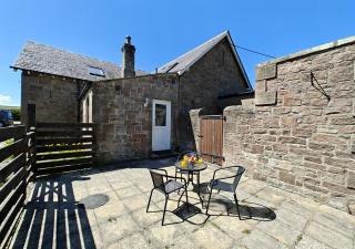 Cuthbert Cottage - Beal - - 0