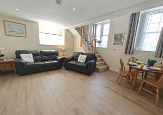 Cuthbert Cottage - Beal - - 8