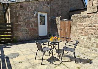 Cuthbert Cottage - Beal - - 1