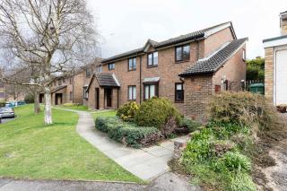 Park View Garden apartment - Salfords - 9