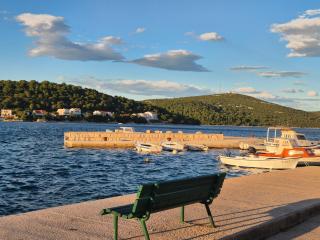 Apartments Valentina Tisno - 3