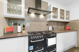 Elegant 5 Bedroom, 2 Bathroom Home at Marlow Hill - 3