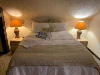 Treehouse Treetop Vllage57-3bed3bapools-8pp - Four Seasons - 6
