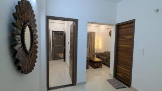 Solitaire - Luxurious & Peaceful 3BHK by the Lake & Golf Course - Nuova Delhi - 6