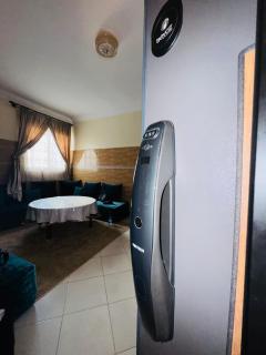 Elegant 2-Bedroom Apartment in Agadir, Quiet Area, 15min from Beach, Netflix - Agadir - 9