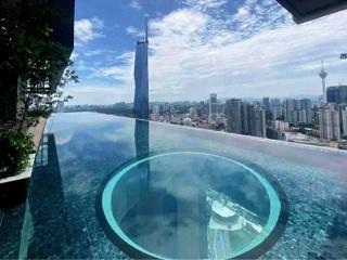 1BR condo with Amazing KLCC View & Infinity Pool at Lalaport Bukit Bintang - Kuala Lumpur - 6