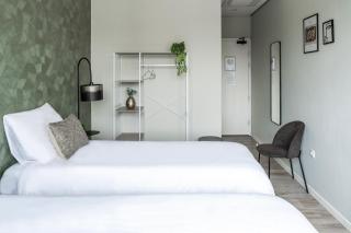 Luxury Suite W Wifi & Private Bath - Raamsdonksveer - 8