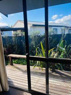 Private room in sunny Bayfair - Mount Maunganui - 5