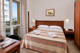 Hotel Tropic - Fronte Mare - Riccione - 8