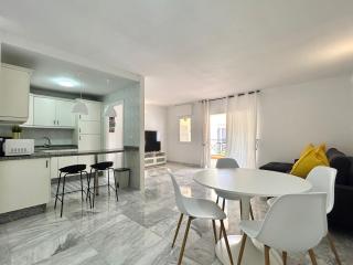 2 Bedroom Apartment In Los Cristianos K210 - Los Cristianos - 0