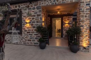 The Coastal Rock House - Volos - 7