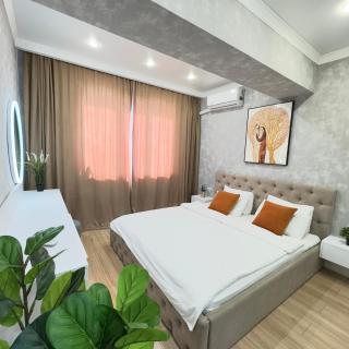Great Cozy Apt in the heart of the city TU116 - Almaty - 0