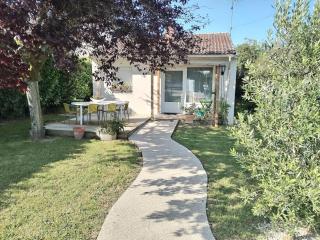 Maison avec grand jardin arboré - Ferrières - 2