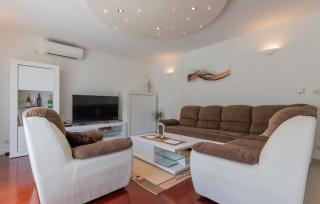 Villa Rusula -Makarska by Villas Guide - Zagvozd - 1