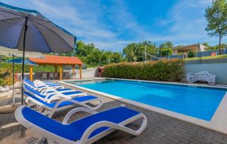 Villa Elena - Makarska by Villas Guide - Kamenmost - 2