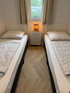 Luxe chalet op 5-sterren camping met comfortabel ingerichte veranda - Sevenum - 4