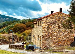 Em Xisto - Casas de Montanha - Casa Xisto Nascente - 0