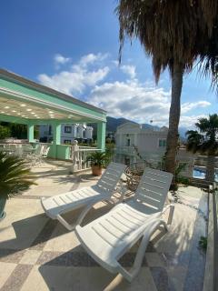 Kingdom Villa with Sauna and Hamam - - 1
