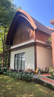 Cozy 4BR Garden Villa at Vimala Hills - Gadok 1 - 0