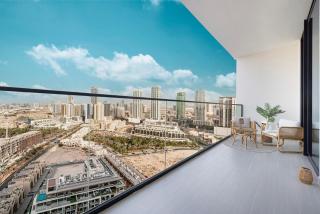 Cozy Apartment Gym Pool High 17th Floor JVC Gateway to Dubai - 4