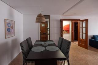 Stunning Mlaga Apartment with Ocean Views - 3