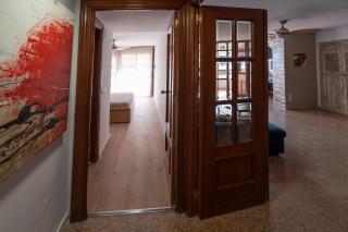 Stunning Mlaga Apartment with Ocean Views - 4