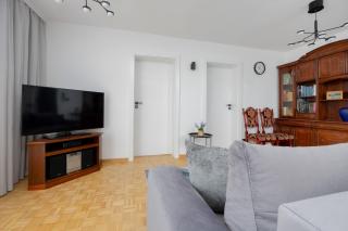 Spacious Apartment Close to Warsaw for 5 people by Noclegi Renters - Konstancin-Jeziorna - 3