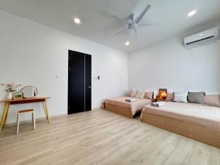 MokuMoku Miri Homestay FOC Netflix & Ytb 18pax - Miri - 5