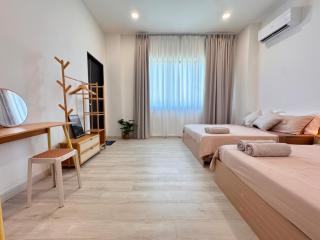 MokuMoku Miri Homestay FOC Netflix & Ytb 18pax - Miri - 4