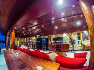 Luxury 8 - 9 Bedroom Pool Villa - 3