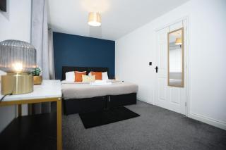 Milestone House By N And N Stays, Contractor Friendly, 6 Bed house, Sleeps 10, Private Parking, WIFI - Cardiff - 4
