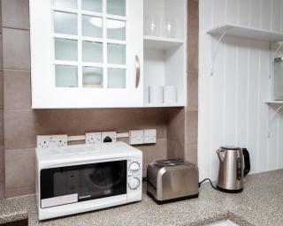 Luxe Stay at Tottenham Stadium - 5