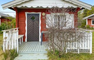 1 Bedroom Awesome Home In Byxelkrok - Byxelkrok - 9