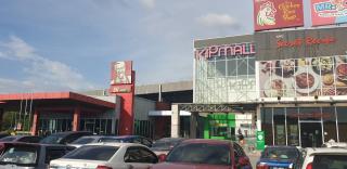 Alanis Studio With Neflix - Sepang - 1