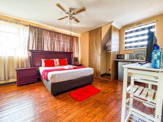 Rest Inn C Guesthouse - 10min from OR Tambo Airport - 1