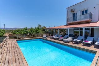 Beachfront Alkioni ground floor apartment with swimming pool - Dhrámia - 6