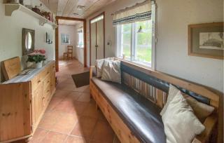 Awesome Home In Buskahult With Sauna - - 4