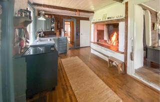 Awesome Home In Buskahult With Sauna - - 7