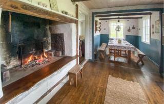 Awesome Home In Buskahult With Sauna - - 6