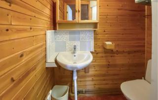 1 Bedroom Stunning Home In Byxelkrok - Byxelkrok - 3