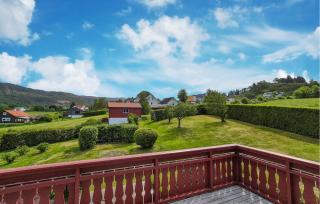 Awesome Home In Fitjar With Wifi - 3
