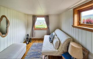 Awesome Home In Fitjar With Wifi - 5
