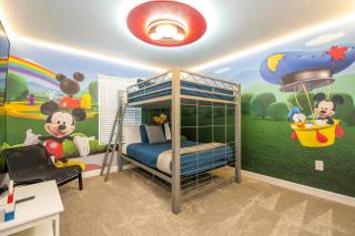 Disney Adventure Resort Style Free Waterpark2633 - 6