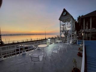Aran hostel Spa&Cafe Riverside That Phanom - - 0
