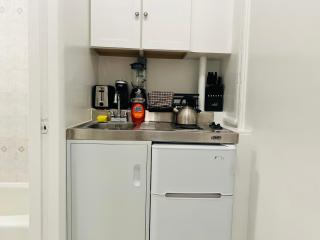2BD-2BA Theater District - New York - 1