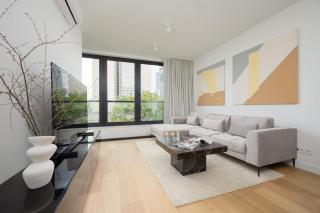 Luxury Apartment with Balcony & Air Conditioning in the Centre of Warsaw by Renters Prestige - Warsaw - 0